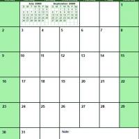 Green August 2009 Calendar